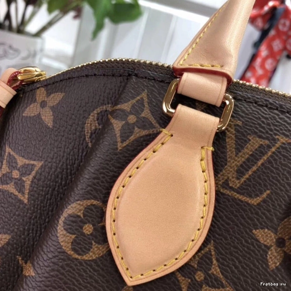 First bag ru PM TURENNE Louis Vuitton 0715